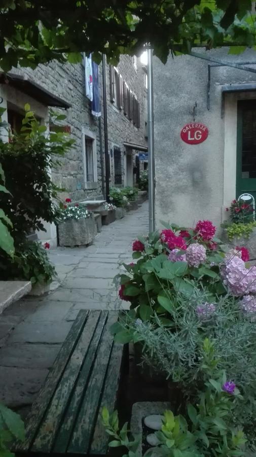 Rooms Svalina (Adults Only) Grožnjan Екстериор снимка