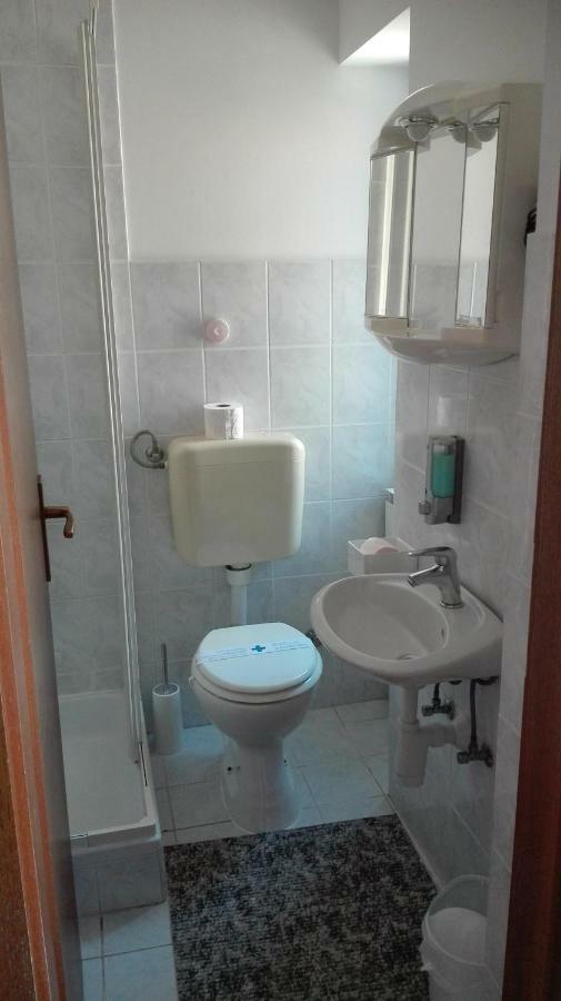 Rooms Svalina (Adults Only) Grožnjan Екстериор снимка